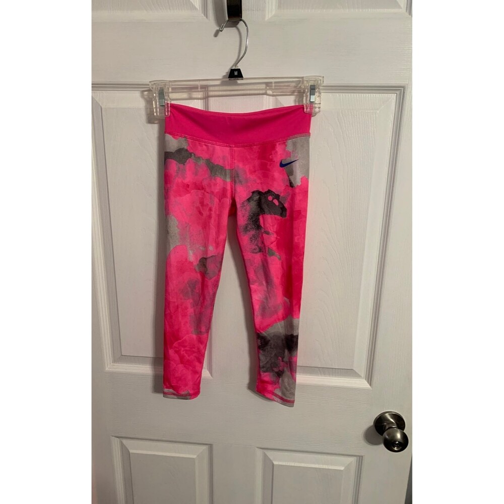 Nike Dri-Fit Leggings. Size 6.